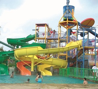 Water-Boom_Water-Park-Slider